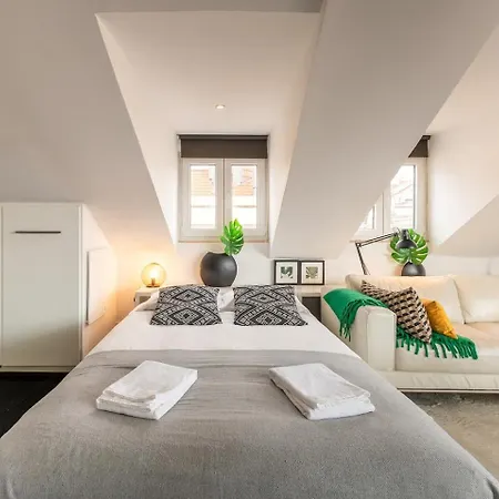 Stylish Penthouse W Terrace By Porta85 * Лиссабон