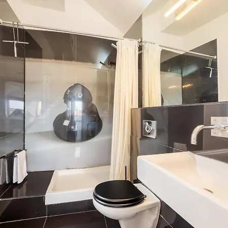 شقة Stylish Penthouse W Terrace By Porta85
