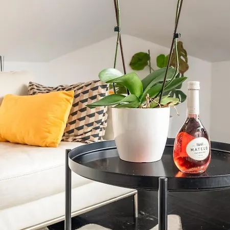 Stylish Penthouse W Terrace By Porta85 شقة